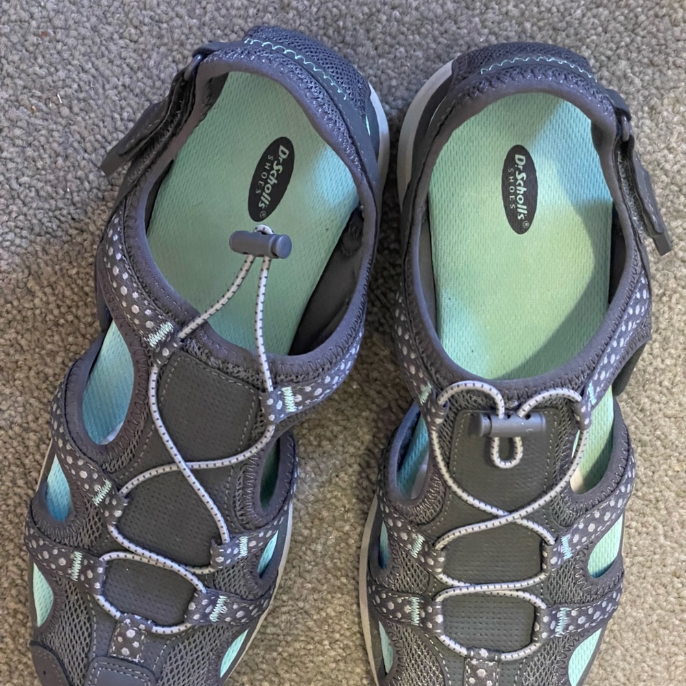 Dr. Scholls womens shoes size 6. Worn once